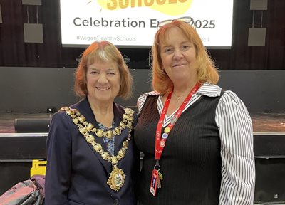 Mayor with Maxine Mealey of Wigan &amp;amp; Leigh College