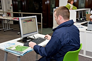 Self-service computer