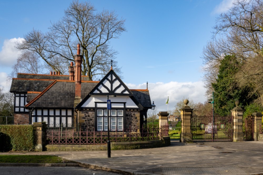 Mesnes Park Lodge from the outside