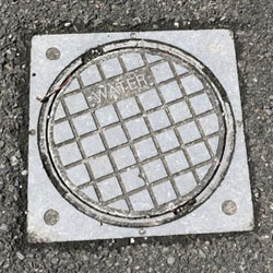 Manhole3